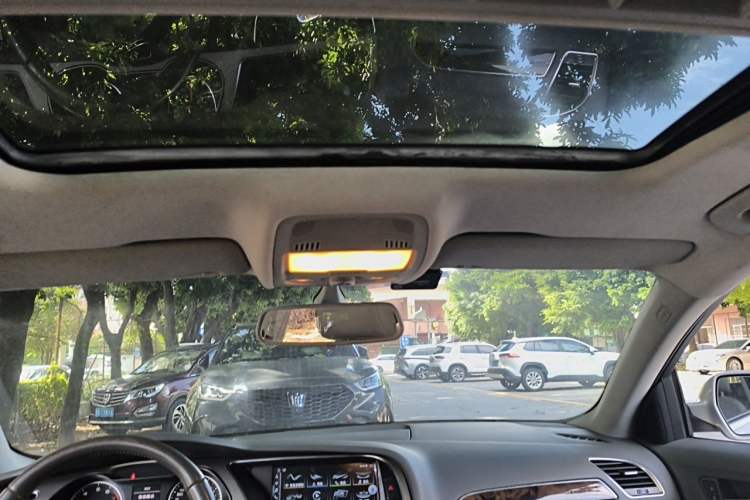 Used Audi A4L 2013 35 TFSI Automatic Comfort Model Headliner