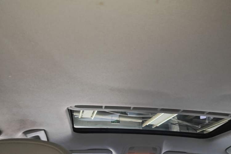 Used Audi A4L 2013 35 TFSI Automatic Comfort Model Headliner