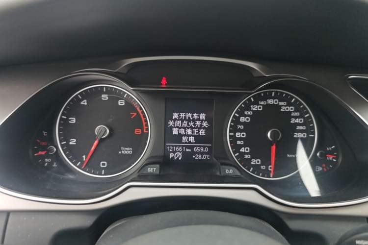 Used Audi A4L 2013 35 TFSI Automatic Comfort Model Instrument Cluster