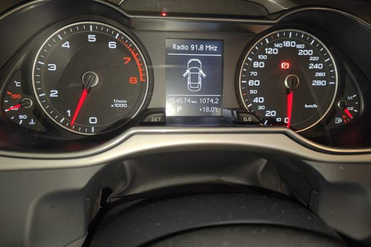 Used Audi A4L 2013 35 TFSI Automatic Standard Model Instrument Cluster