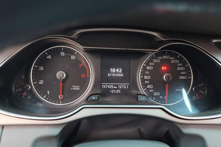 Used Audi A4L 2013 35 TFSI Automatic Standard Model Instrument Cluster