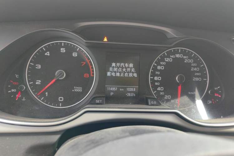 Used Audi A4L 2013 35 TFSI Automatic Technology Edition Instrument Cluster