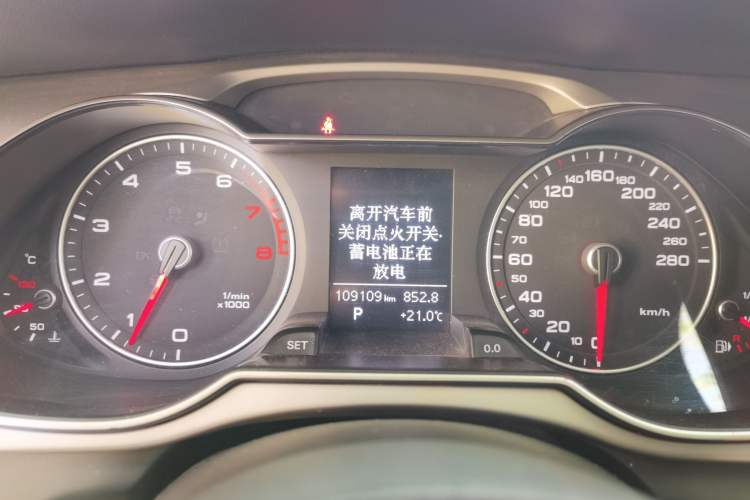 Used Audi A4L 2013 35 TFSI Automatic Standard Model Instrument Cluster
