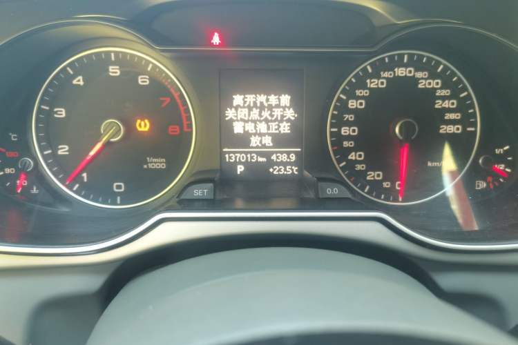 Used Audi A4L 2013 35 TFSI Automatic Standard Model Instrument Cluster