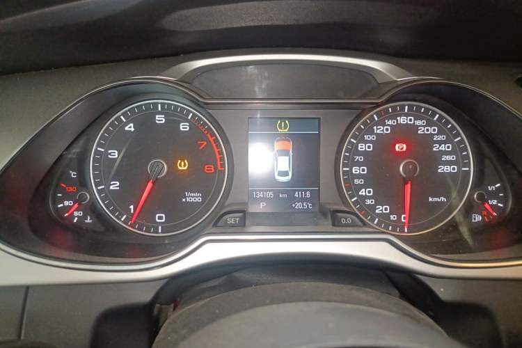 Used Audi A4L 2013 35 TFSI Automatic Technology Edition Instrument Cluster