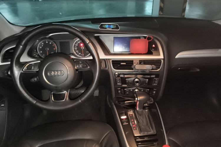 Used Audi A4L 2013 35 TFSI Automatic Standard Model Interior 2