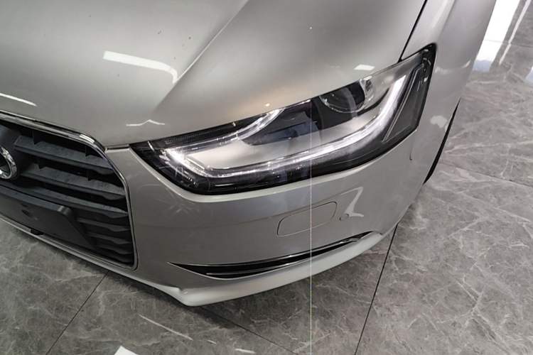 Used Audi A4L 2013 35 TFSI Automatic Standard Model Left Front Headlight