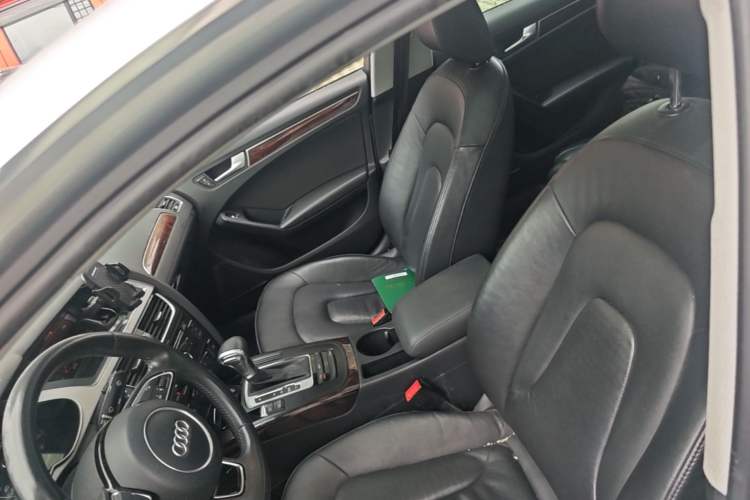 Used Audi A4L 2013 35 TFSI Automatic Comfort Model Left Front Seat