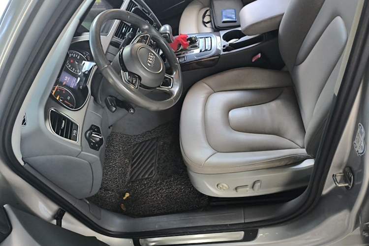 Used Audi A4L 2013 35 TFSI Automatic Comfort Model Left Front Seat