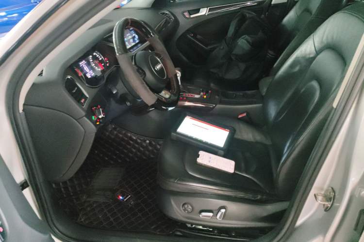Used Audi A4L 2013 35 TFSI Automatic Comfort Model Left Front Seat