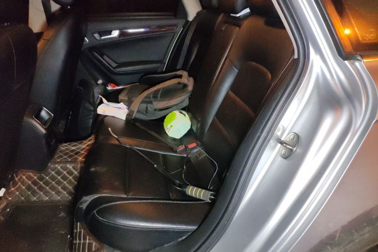 Used Audi A4L 2013 40 TFSI quattro Individual Sport Edition Left Rear Seat