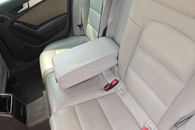 Used Audi A4L 2013 35 TFSI Automatic Standard Model Left Rear Seat