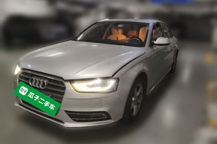 Gebrauchter Audi A4L 2013 35 TFSI Automatic Comfort Model Guazi used car, China used car export, Used car for sale, Used cars, Cheapest cars for sale
