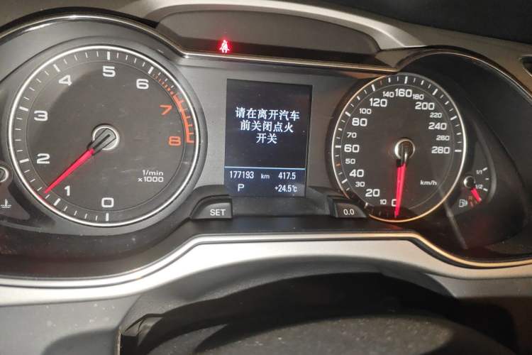 Used Audi A4L 2013 35 TFSI Automatic Technology Edition Odometer Close Up