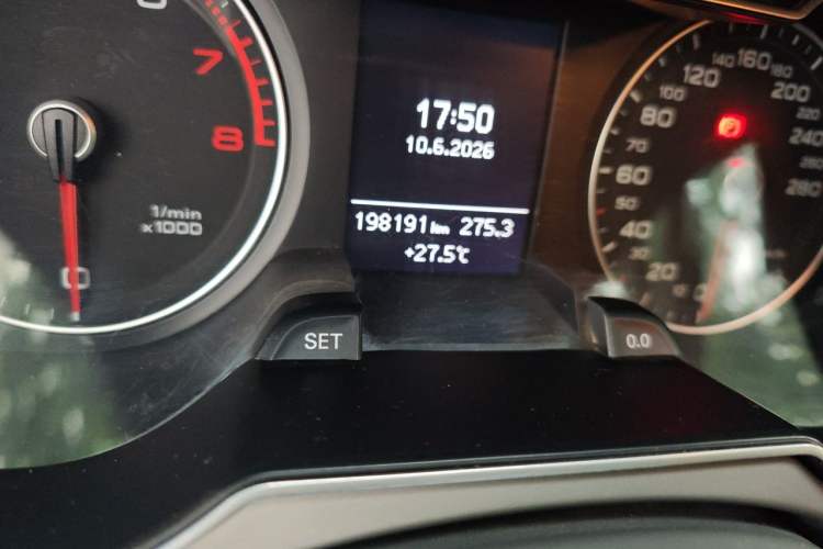 Used Audi A4L 2013 30 TFSI Automatic Comfort Model Odometer Close Up