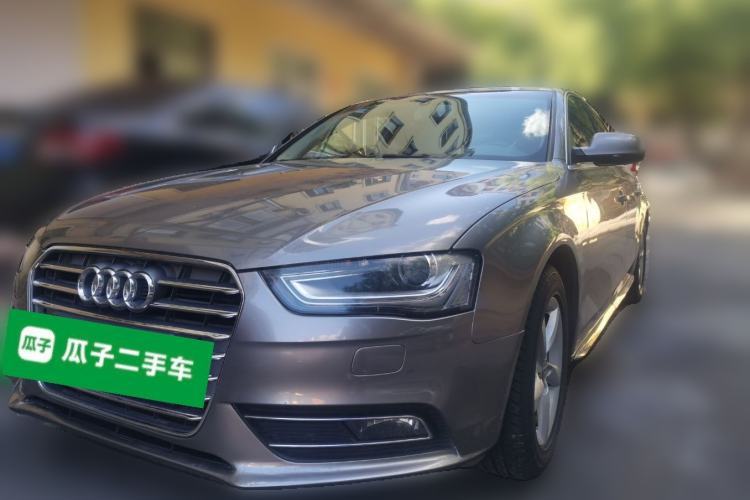 Gebrauchter Audi A4L 2013 35 TFSI Automatic Standard Model Guazi used car, China used car export, Used car for sale, Used  cars, Cheapest cars for sale
