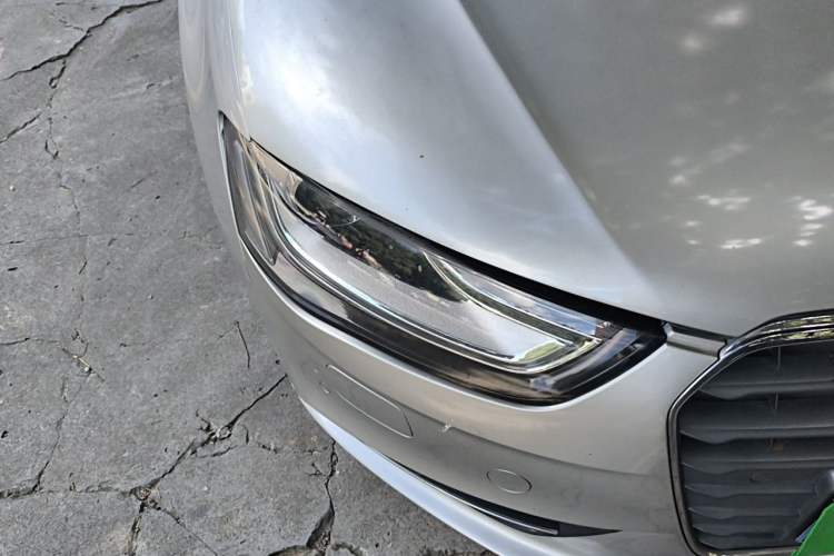 Used Audi A4L 2013 35 TFSI Automatic Comfort Model Right Front Headlight