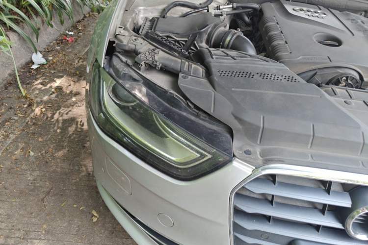 Used Audi A4L 2013 35 TFSI Automatic Comfort Model Right Front Headlight