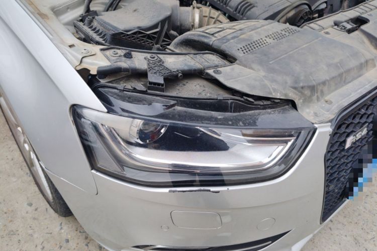 Used Audi A4L 2013 35 TFSI Automatic Standard Model Right Front Headlight