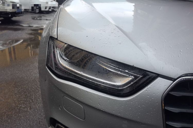 Used Audi A4L 2013 35 TFSI Automatic Standard Model Right Front Headlight
