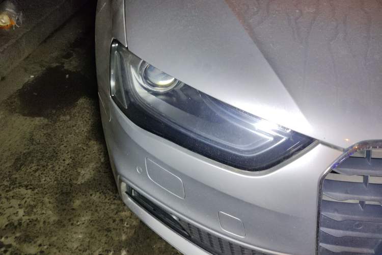 Used Audi A4L 2013 40 TFSI quattro Individual Sport Edition Right Front Headlight