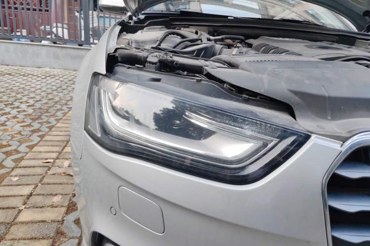 Used Audi A4L 2013 35 TFSI Automatic Technology Edition Right Front Headlight