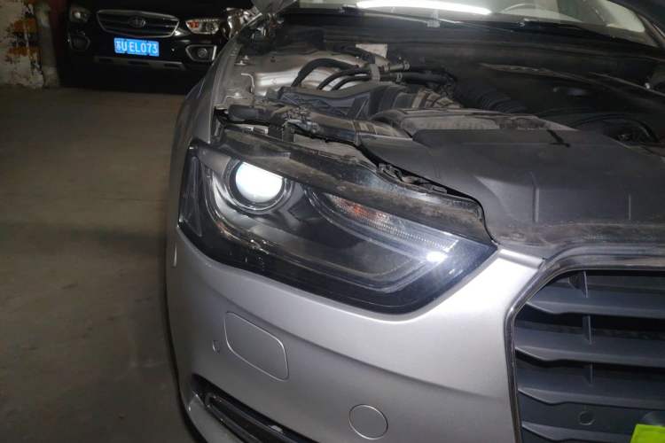 Used Audi A4L 2013 35 TFSI Automatic Technology Edition Right Front Headlight
