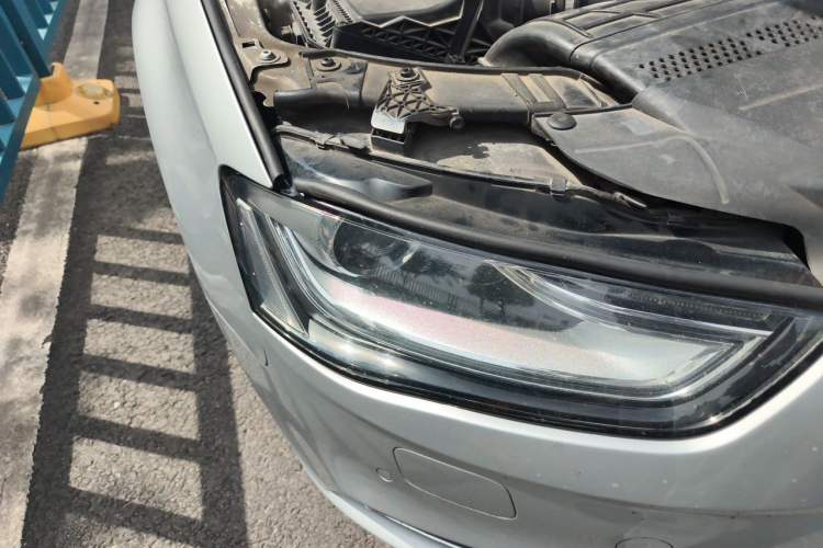 Used Audi A4L 2013 35 TFSI Automatic Comfort Model Right Front Headlight