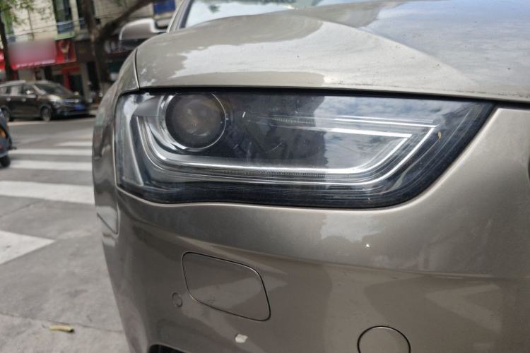 Used Audi A4L 2013 35 TFSI Automatic Comfort Model Right Front Headlight
