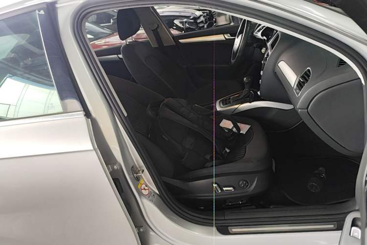 Used Audi A4L 2013 35 TFSI Automatic Standard Model Right Front Seat