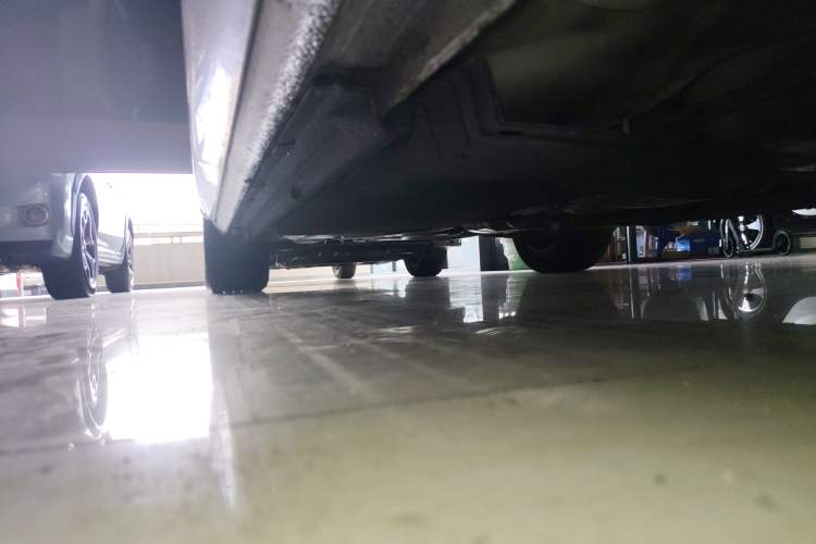 Used Audi A4L 2013 35 TFSI Automatic Comfort Model Right Side Sill