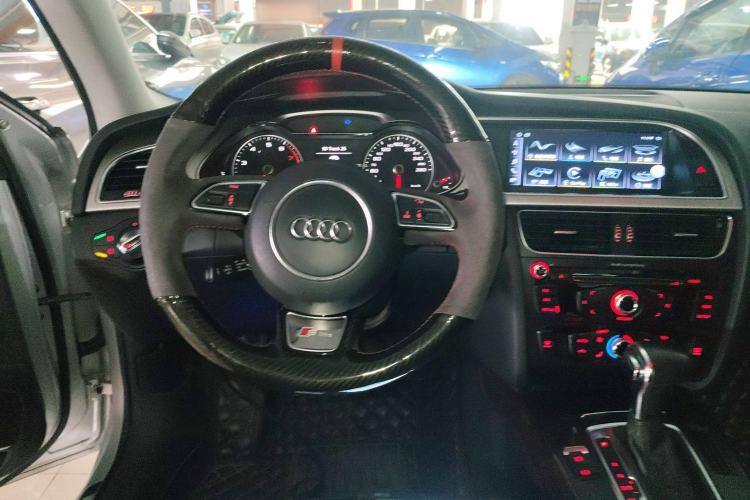 Used Audi A4L 2013 35 TFSI Automatic Comfort Model Steering Wheel