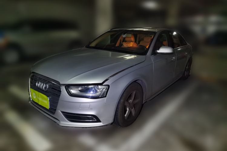 Audi A4L 2013 35 TFSI Automatic Comfort Model usado Guazi used car, China used car export, Used car for sale, Used cars, Cheapest cars for sale