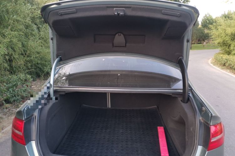 Used Audi A4L 2013 35 TFSI Automatic Comfort Model Trunk