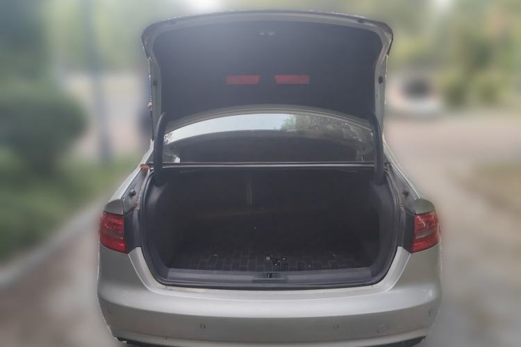 Used Audi A4L 2013 35 TFSI Automatic Standard Model Trunk