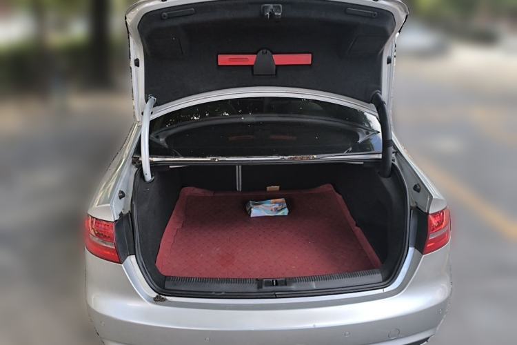 Used Audi A4L 2013 35 TFSI Automatic Comfort Model Trunk