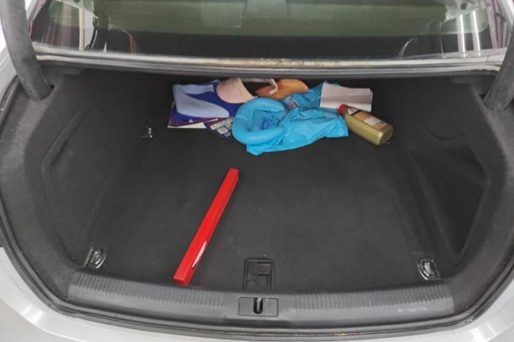 Used Audi A4L 2013 35 TFSI Automatic Comfort Model Trunk