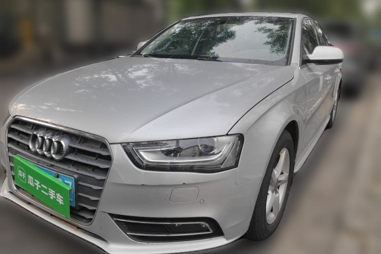 Used Audi A4L 2013 35 TFSI Automatic Comfort Model Guazi used car, China used car export, Used car for sale, Used cars, Cheapest cars for sale