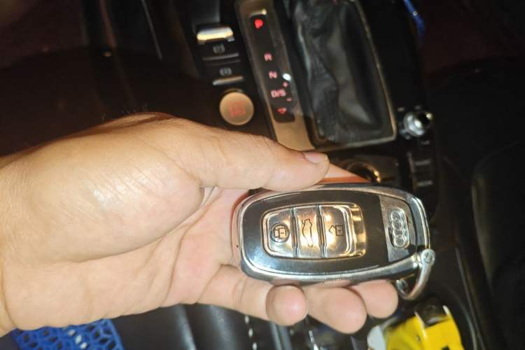 Used Audi A4L 2013 35 TFSI Automatic Technology Edition Vehicle Key