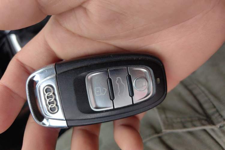 Used Audi A4L 2013 35 TFSI Automatic Technology Edition Vehicle Key