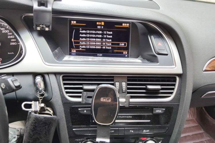 Used Audi A4L 2013 35 TFSI Automatic Technology Edition Audio And AC Panel