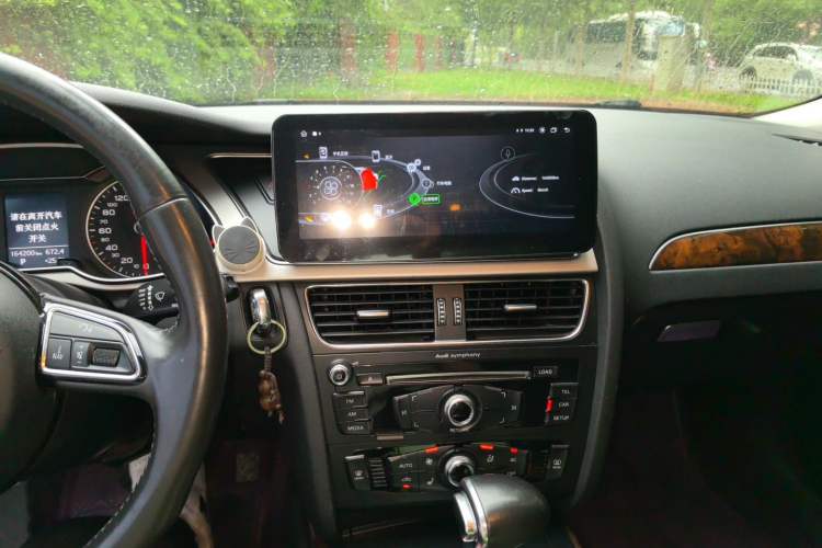 Used Audi A4L 2013 35 TFSI Automatic Comfort Model Audio And AC Panel