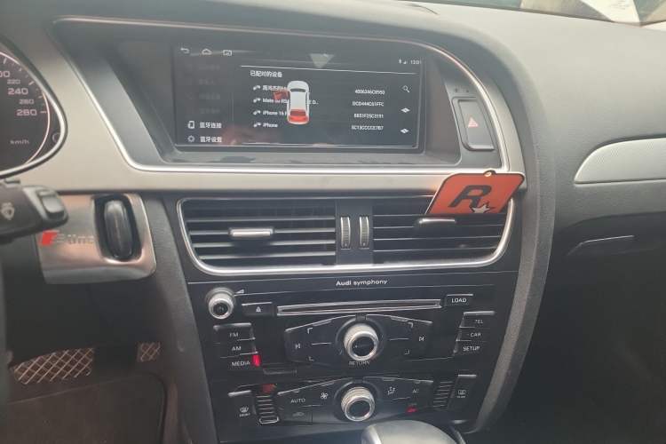 Used Audi A4L 2013 35 TFSI Automatic Technology Edition Audio And AC Panel
