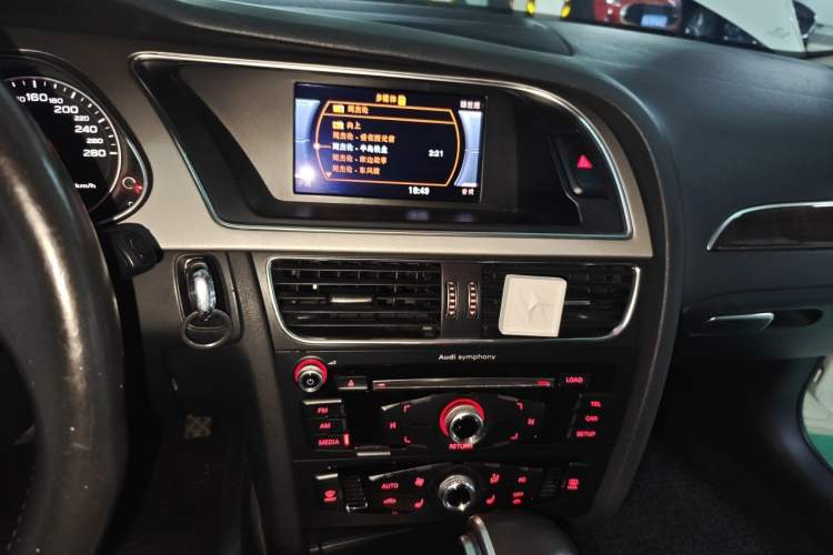 Used Audi A4L 2013 35 TFSI Automatic Comfort Model Audio And AC Panel