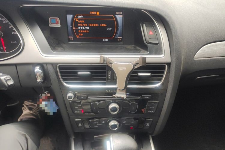 Used Audi A4L 2013 35 TFSI Automatic Standard Model Audio And AC Panel