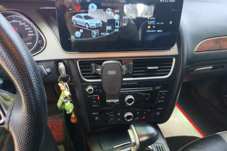 Used Audi A4L 2013 35 TFSI Automatic Comfort Model Audio And AC Panel