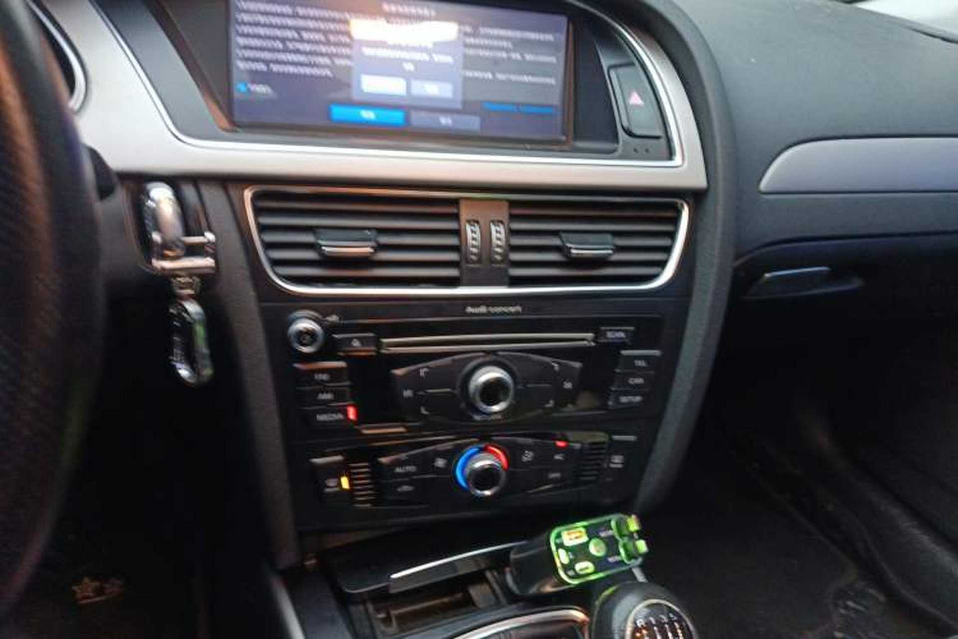 Used Audi A4L 2013 30 TFSI Manual Comfort Model Audio And AC Panel