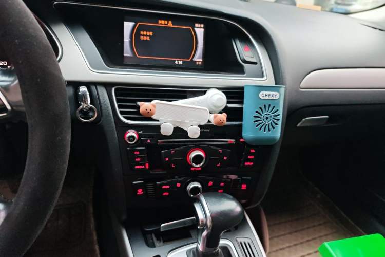 Used Audi A4L 2013 30 TFSI Automatic Comfort Model Audio And AC Panel
