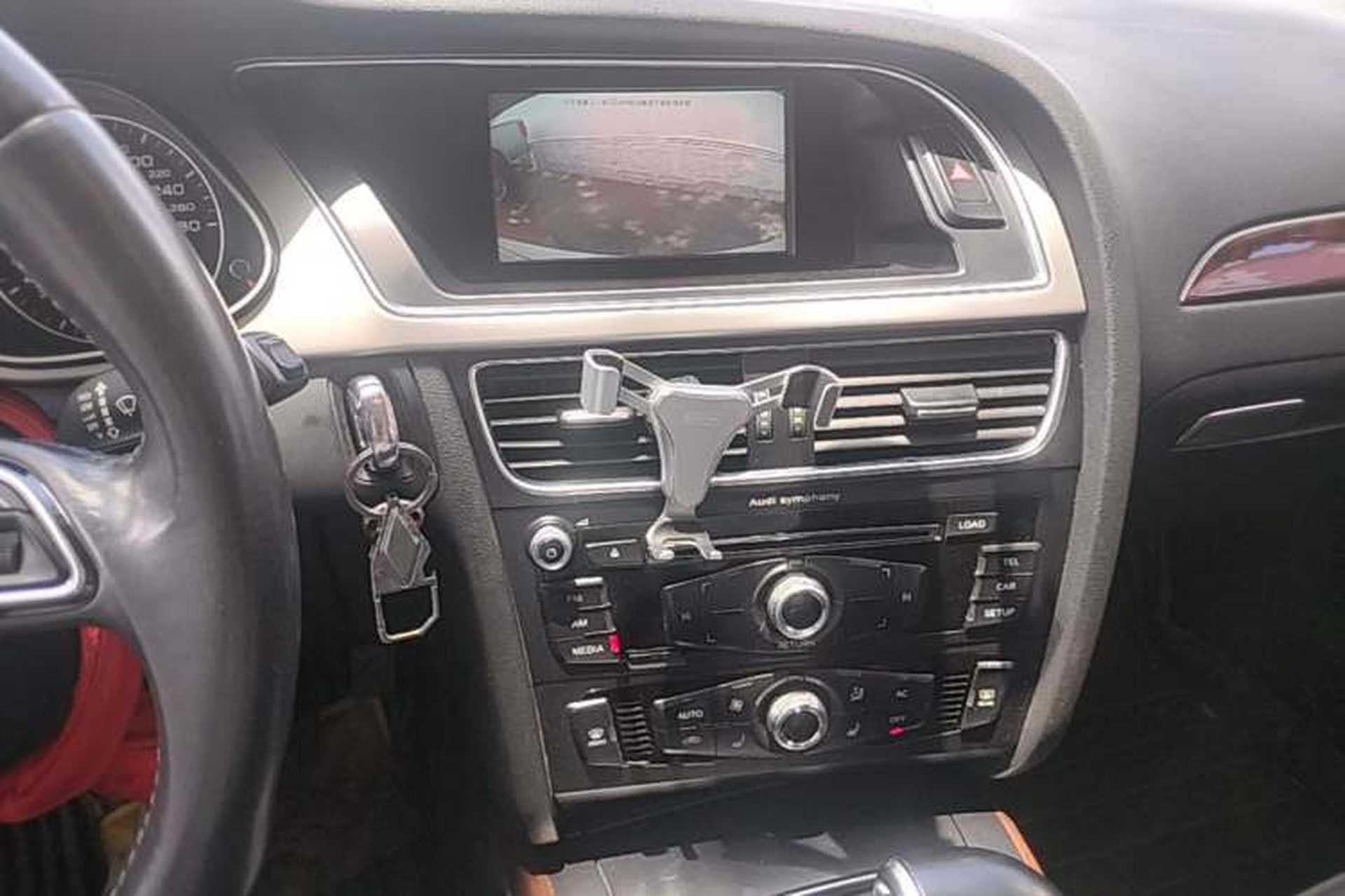 Used Audi A4L 2013 35 TFSI Automatic Comfort Model Audio And AC Panel