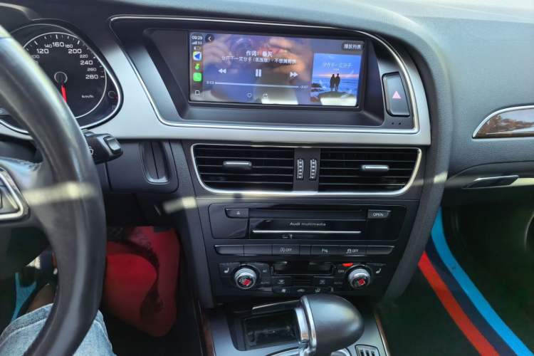 Used Audi A4L 2013 35 TFSI Automatic Technology Edition Audio And AC Panel
